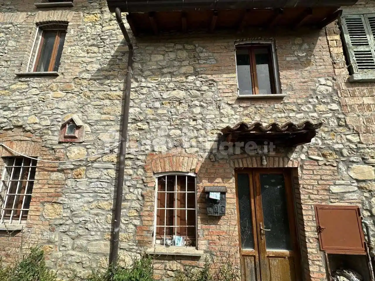 Casa indipendente in vendita a Lugagnano Val d'Arda