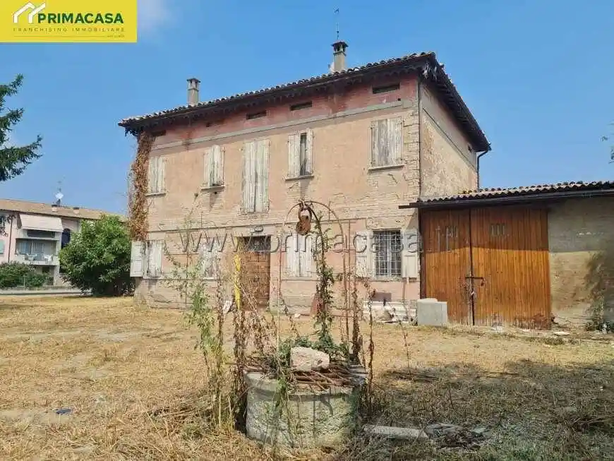 Rustico - Casale in vendita a Correggio