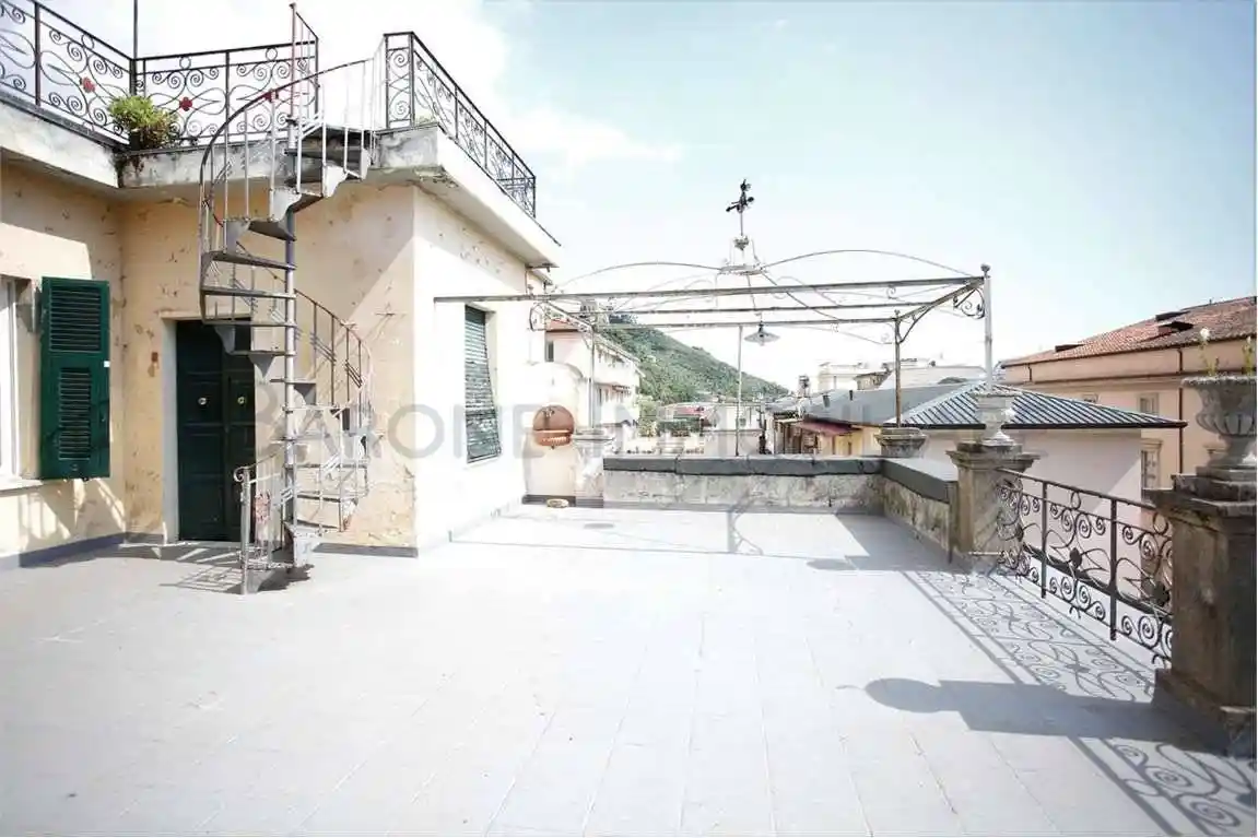 Appartamento in vendita a Massa