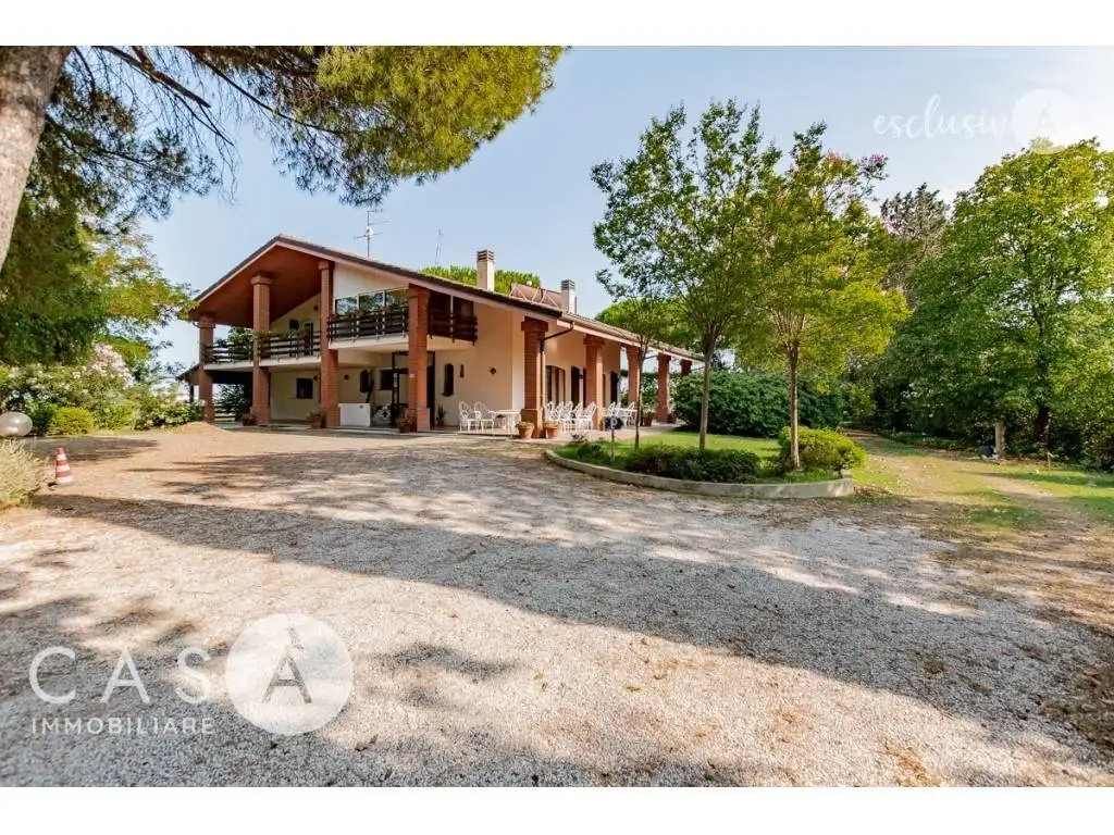 Villa in vendita a Cesena
