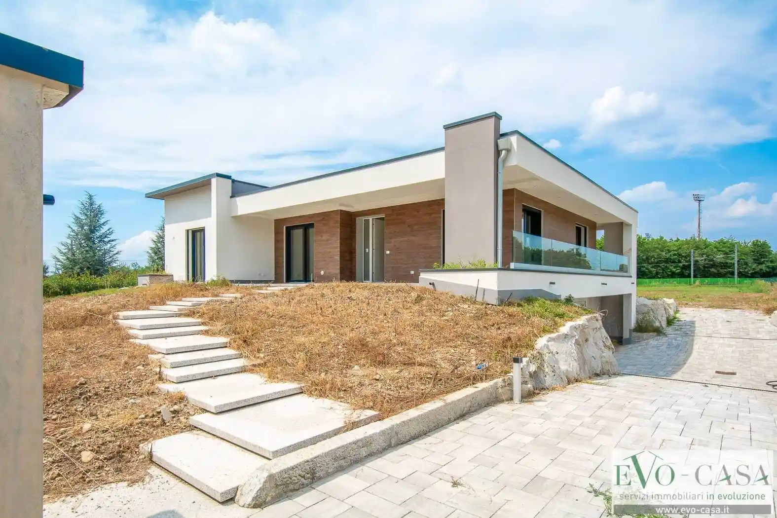 Villa in vendita a Magnago