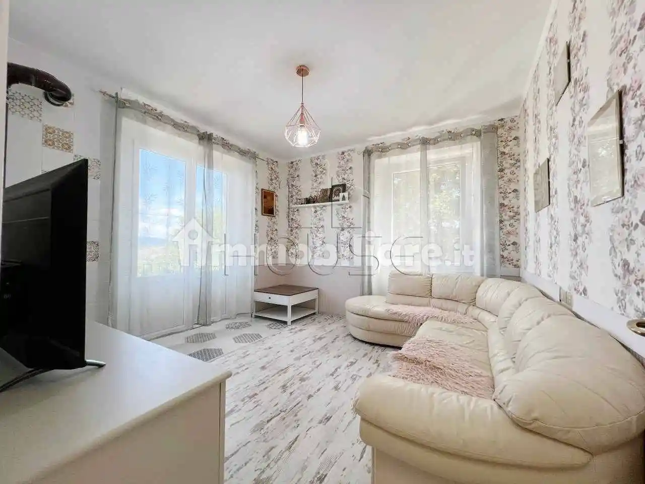 Appartamento in vendita a Caprese Michelangelo