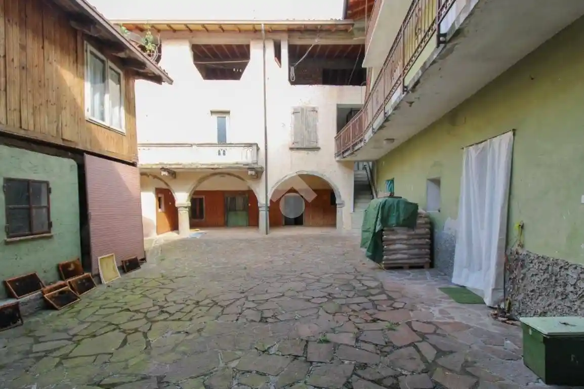Casa indipendente in vendita a Sabbio Chiese
