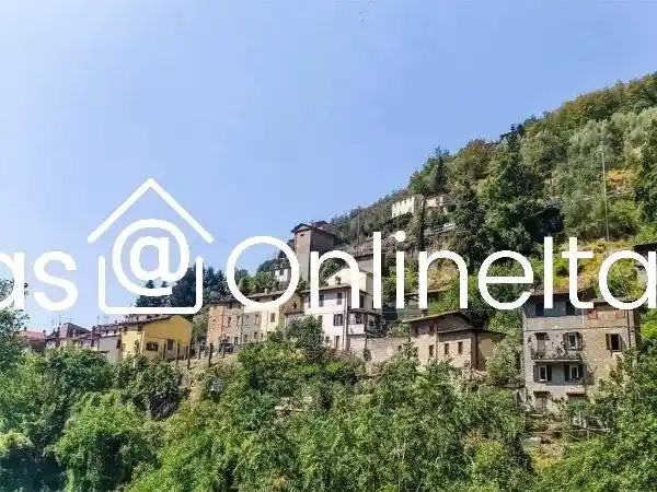 Casa indipendente in vendita a Camaiore