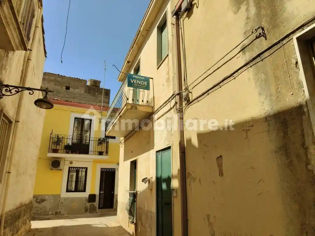 Casa indipendente in vendita a Ragusa