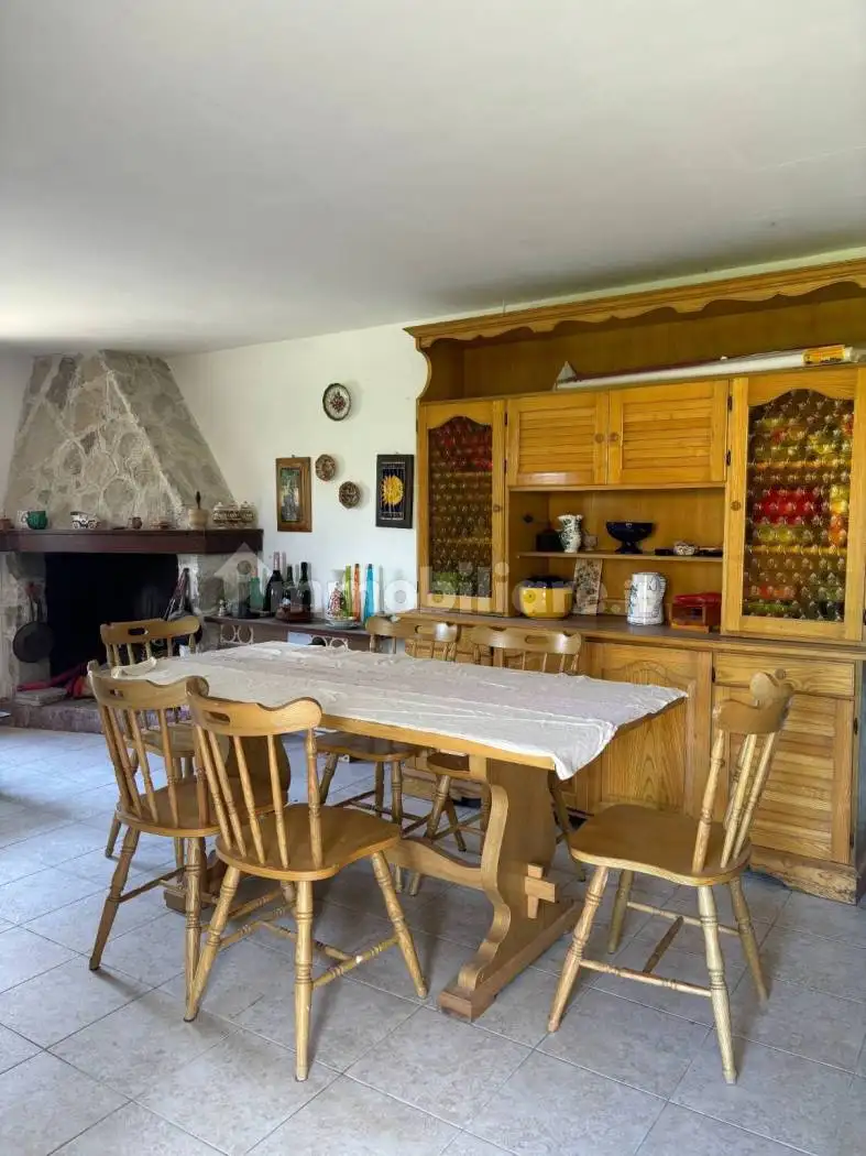 Rustico - Casale in vendita a Montebello di Bertona