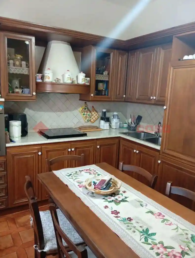 Quadrilocale via Colle Crescenzo, snc, Oricola - foto 2