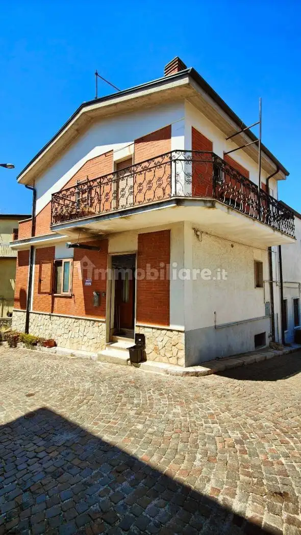 Casa indipendente in vendita a Orsara di Puglia