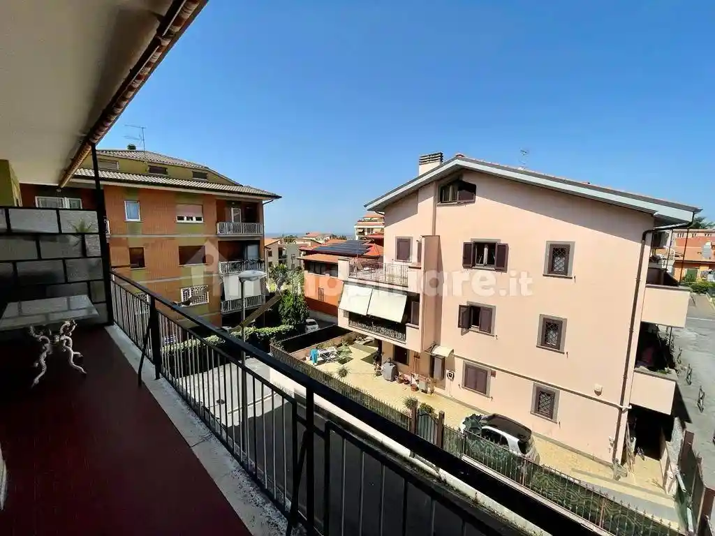 Appartamento in vendita a Grottaferrata