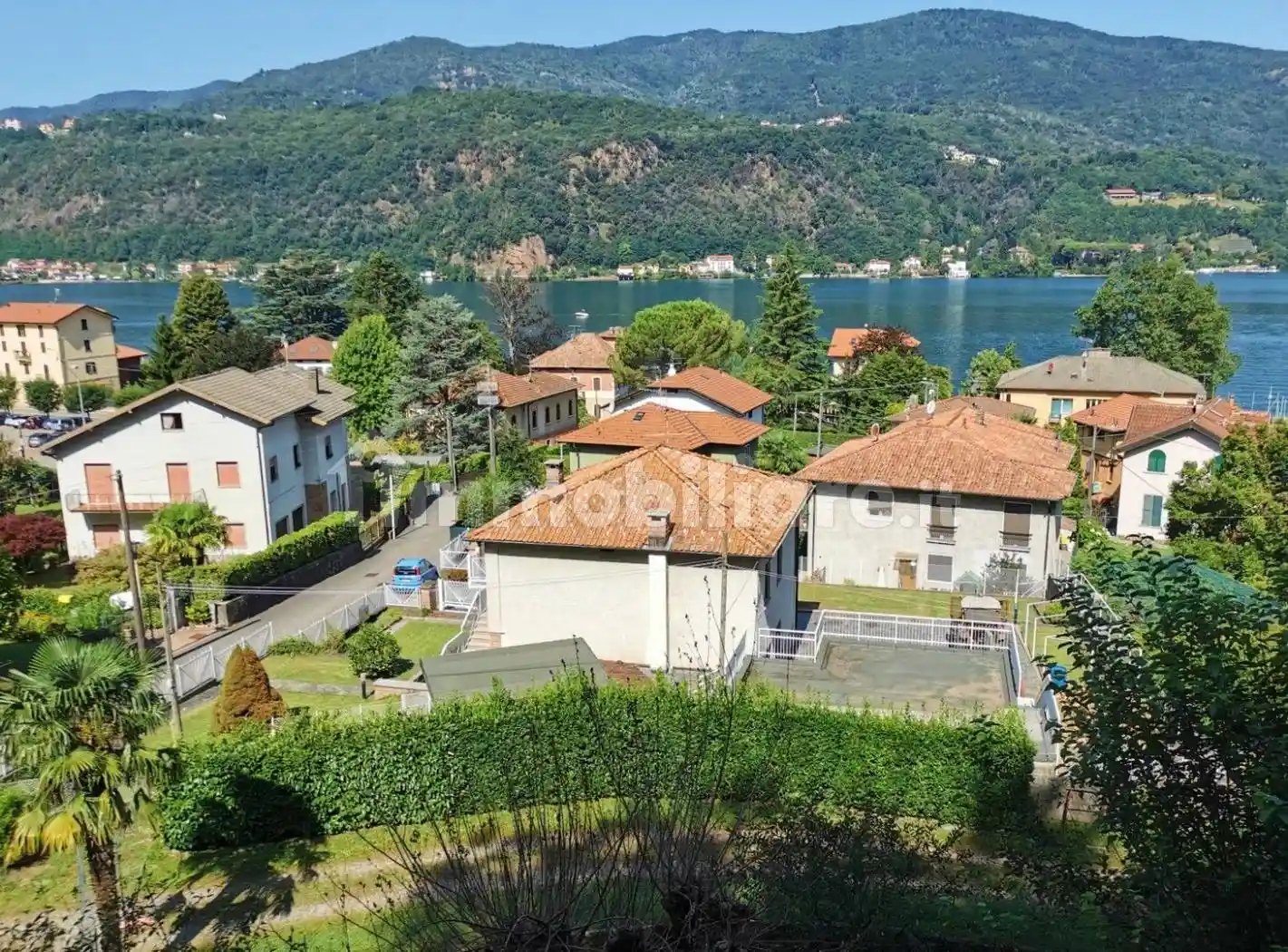 Villa in vendita a Porto Ceresio