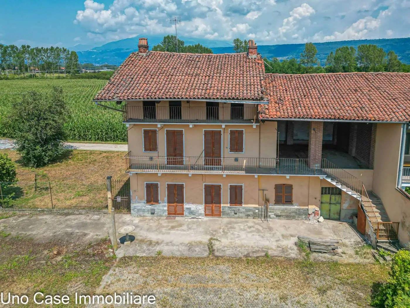 Casa indipendente in vendita a Albiano d'Ivrea