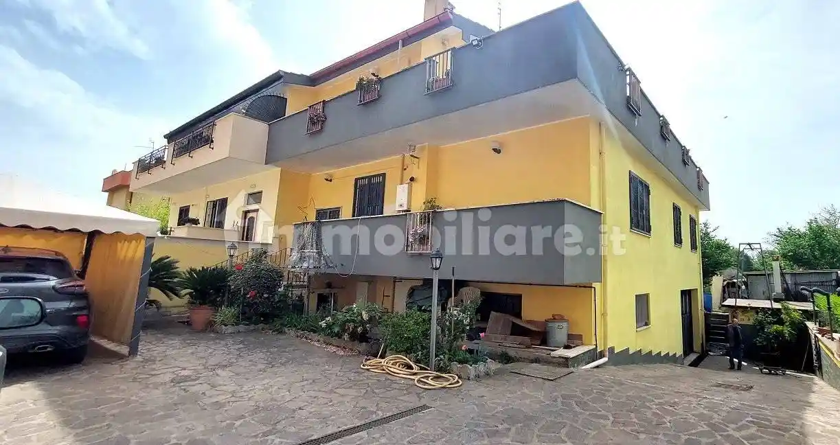 Villetta a schiera in vendita a Aprilia