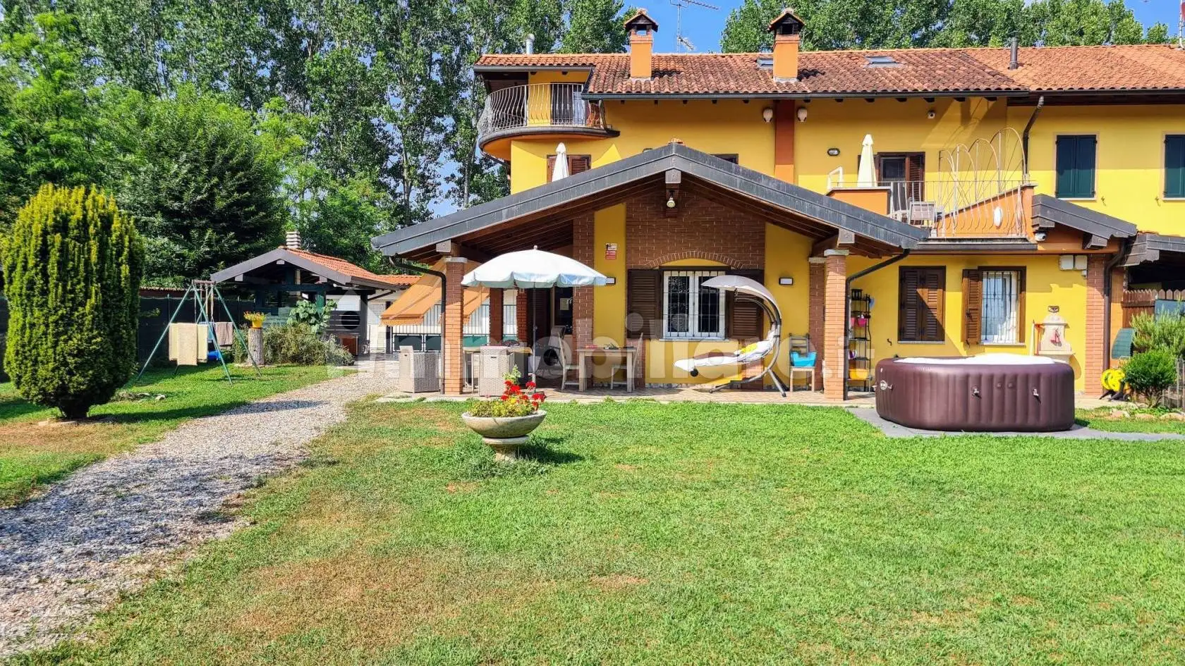 Villa in vendita a Comignago