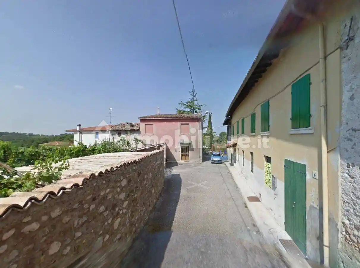 Rustico - Casale in vendita a Pozzolengo