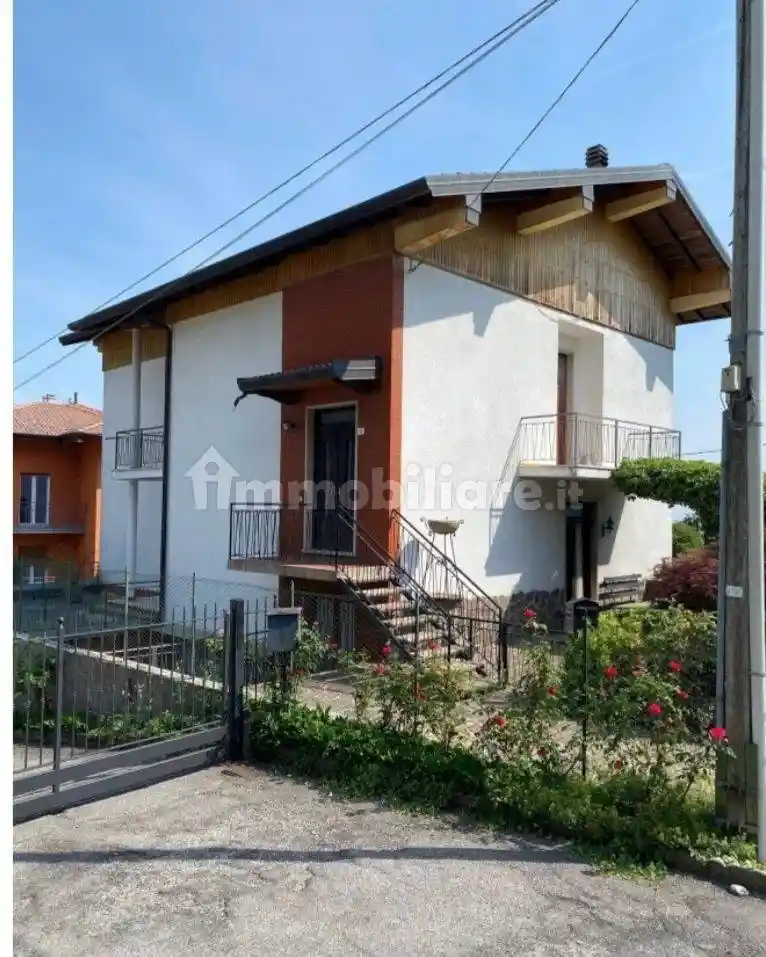Villa in vendita a Berbenno