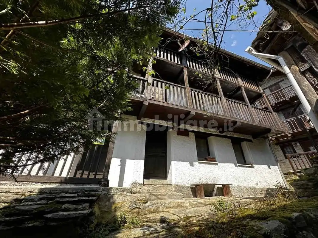 Casa indipendente in vendita a Alto Sermenza
