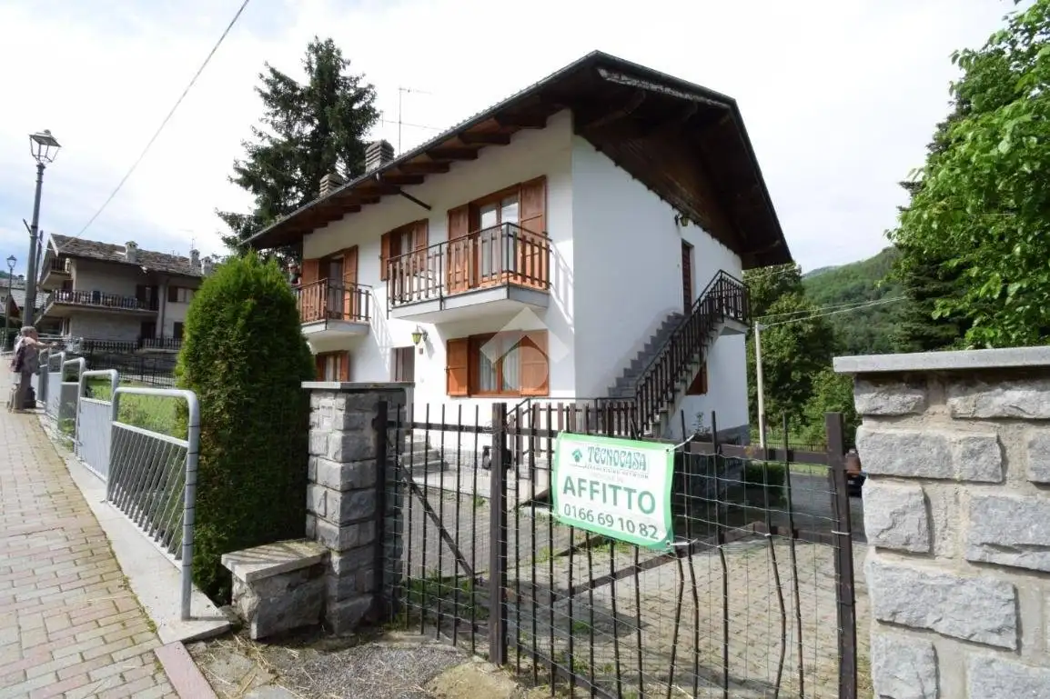 Appartamento in affitto a Antey-Saint-Andrè