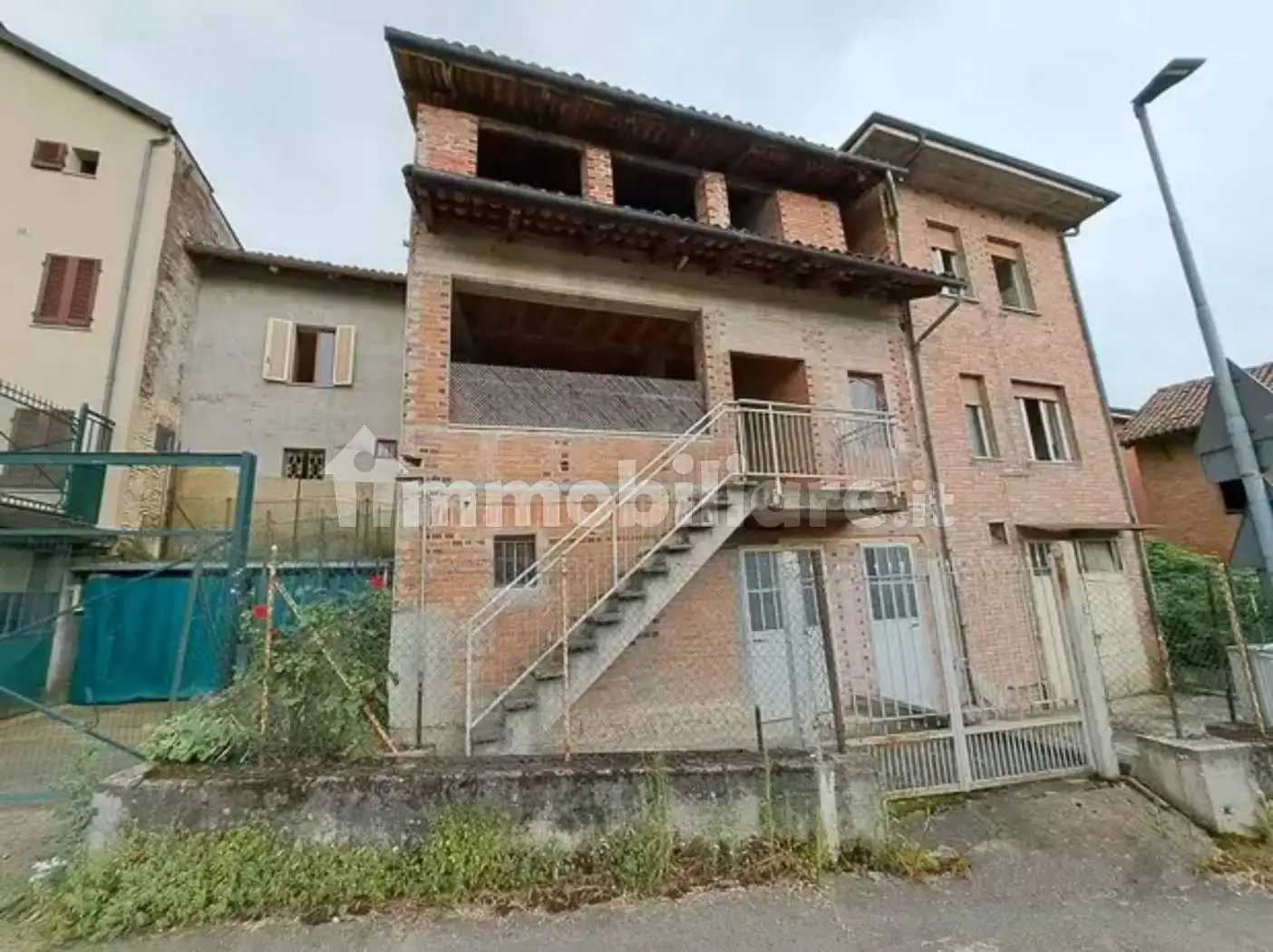 Casa indipendente in vendita a Magliano Alfieri