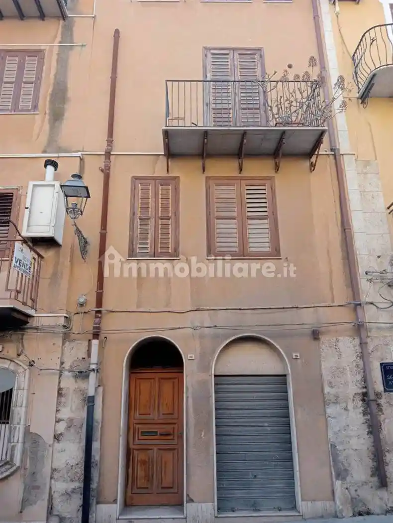 Palazzo - Edificio in vendita a Licata