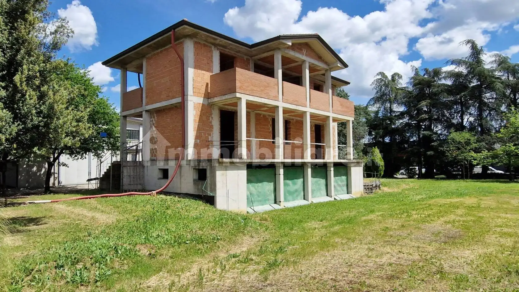 Villa in vendita a Imola