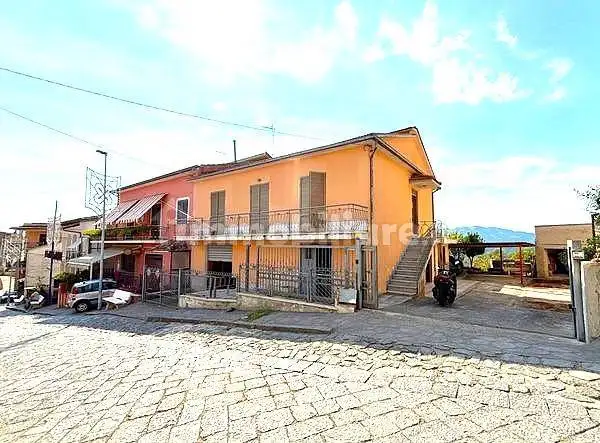 Rustico - Casale in vendita a Sessa Aurunca