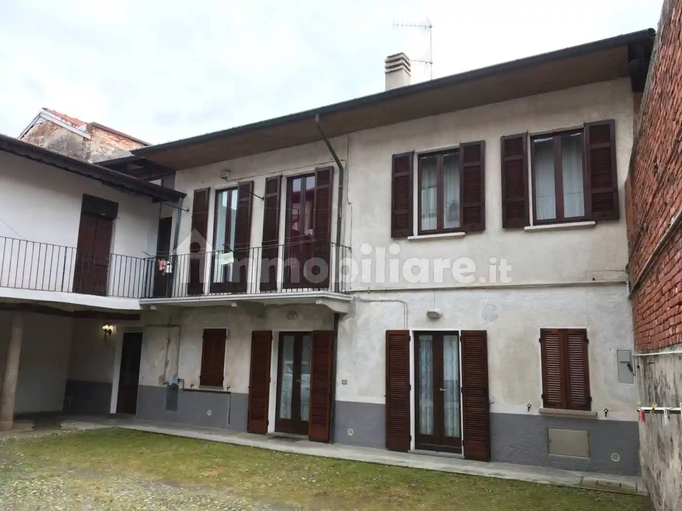 Rustico - Casale in vendita a Castelletto Sopra Ticino