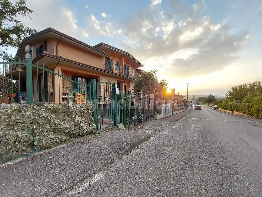 Villa in vendita a Perugia