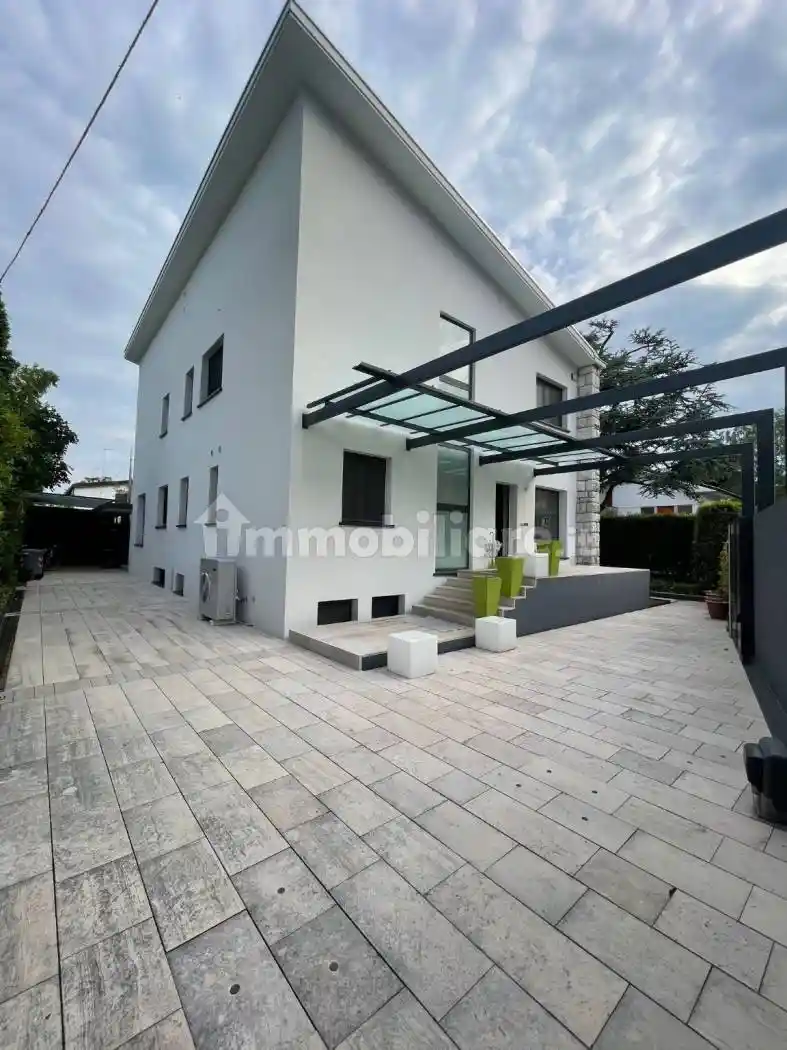 Villa in vendita a Udine
