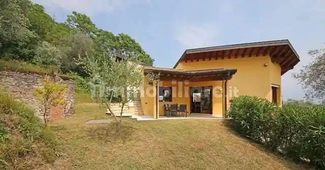 Villa in vendita a Toscolano-Maderno