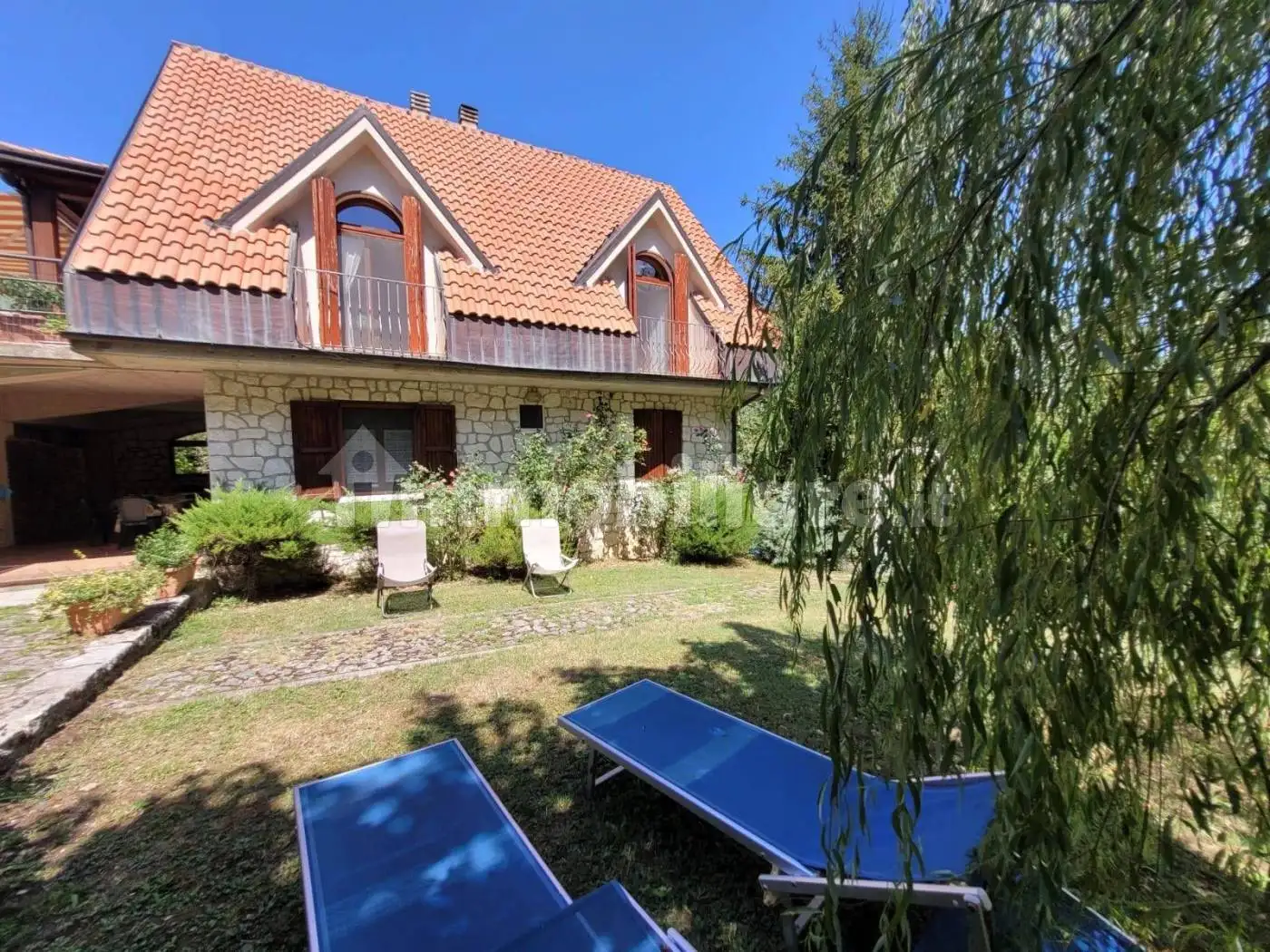 Casa indipendente in vendita a Sant'Eufemia a Maiella