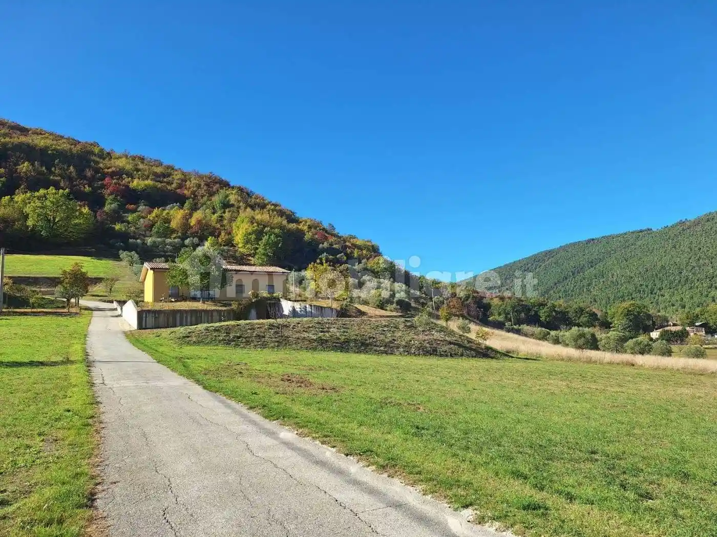 Casa indipendente in vendita a San Severino Marche