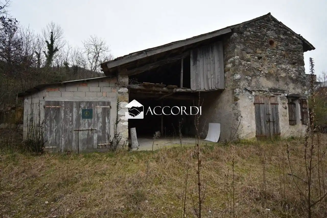 Rustico - Casale in vendita a Tarzo