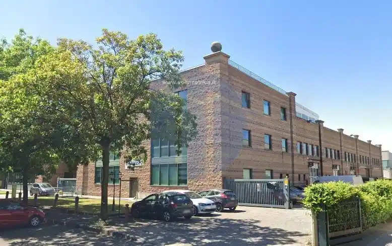 Palazzo - Edificio in vendita a Nova Milanese