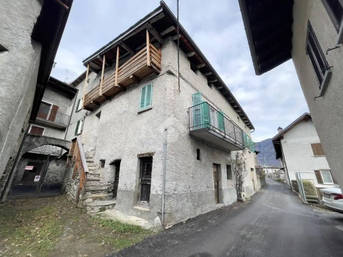 Casa indipendente in vendita a Bianzone