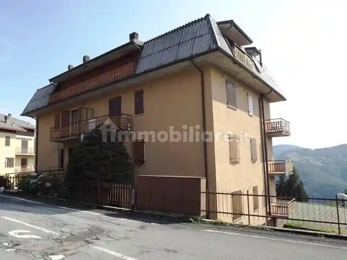 Appartamento in vendita a Costa Serina