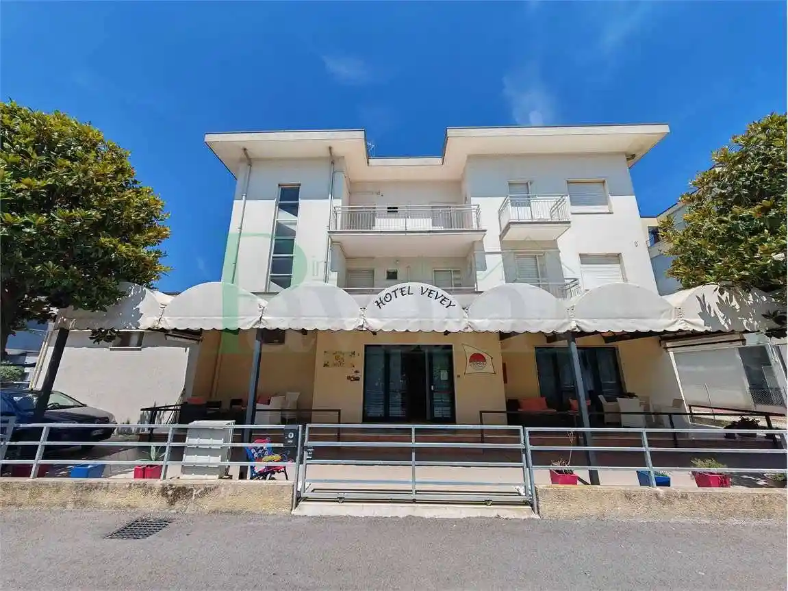 Palazzo - Edificio in vendita a Rimini