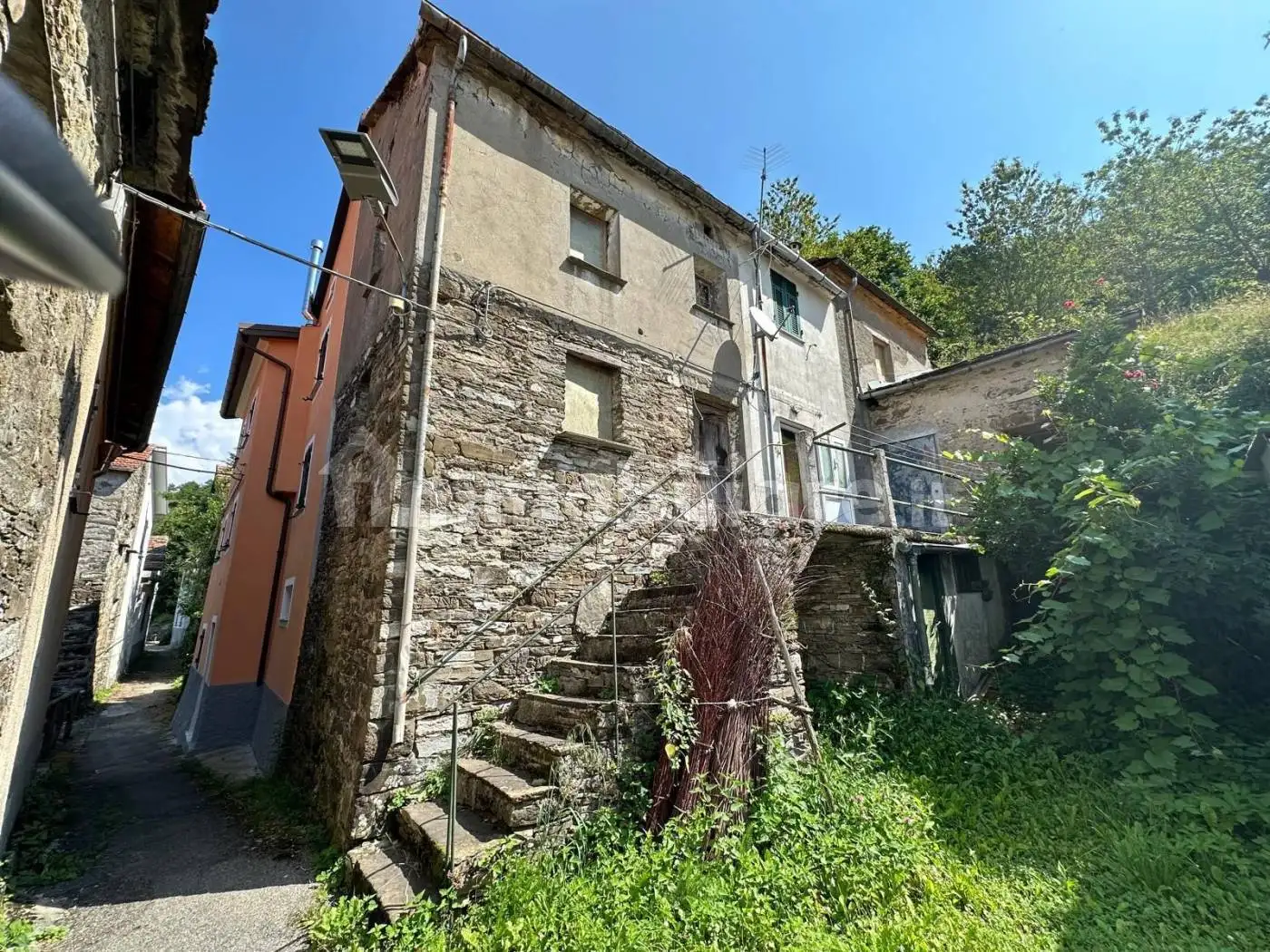 Rustico - Casale in vendita a Montebruno