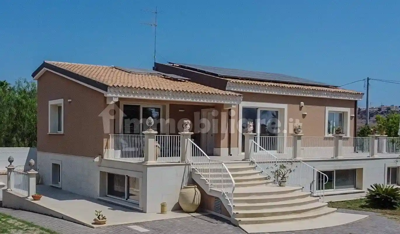 Villa unifamiliare, nuova, 480 m², Villaggio Miano, Siracusa - foto 2