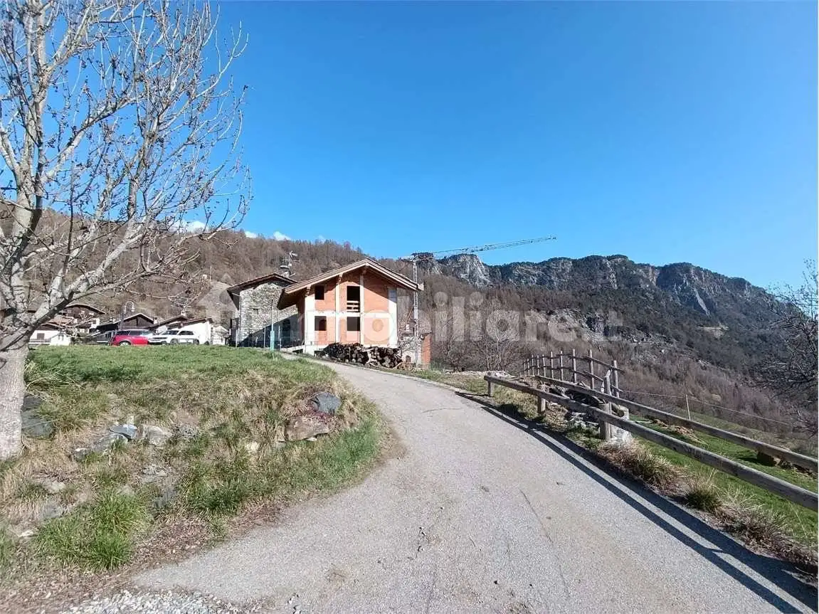 Villa in vendita a Emarèse