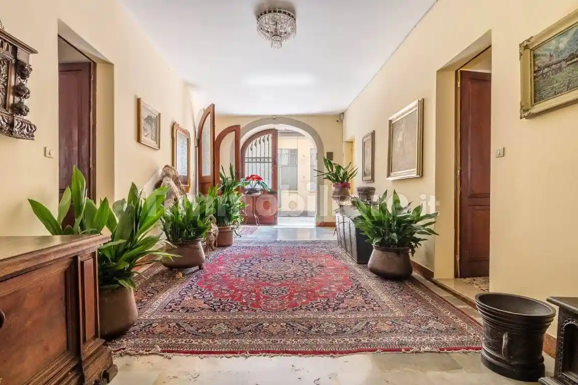 Palazzo - Edificio in vendita a Vittorio Veneto