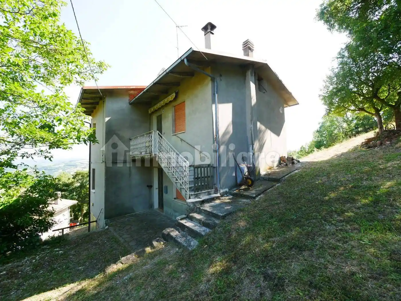 Villa in vendita a Serramazzoni