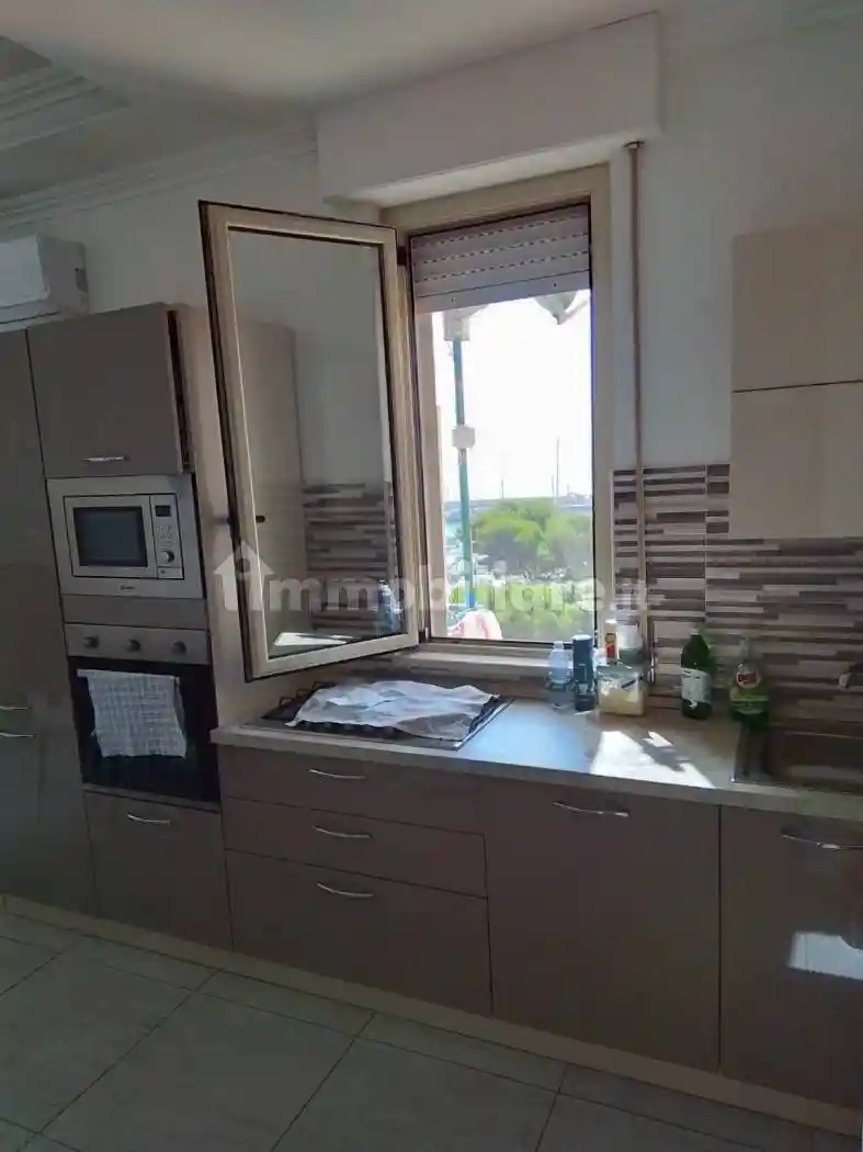 Trilocale Vico Bagno 24, Centro, Crotone - foto 5