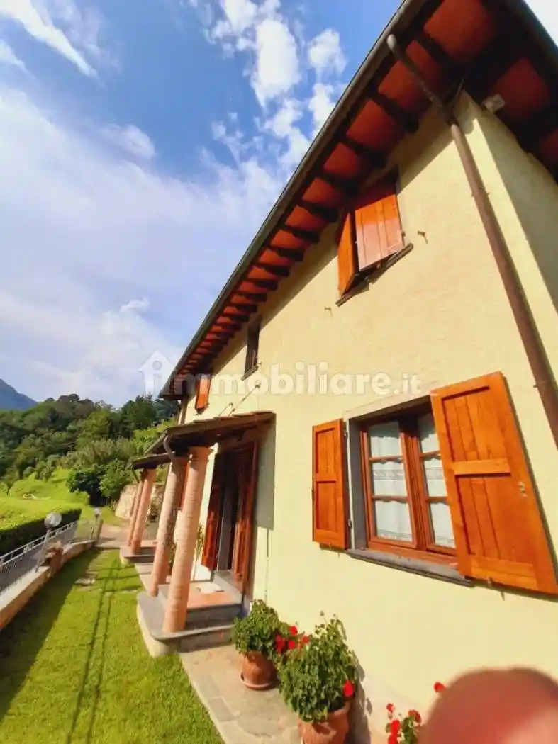 Rustico - Casale in vendita a Seravezza