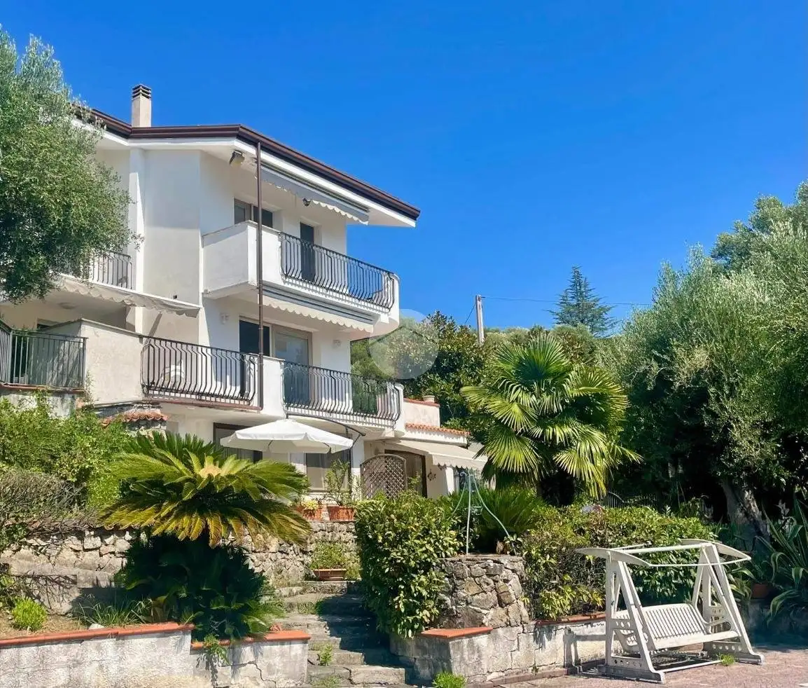 Villa in vendita a Santa Marina