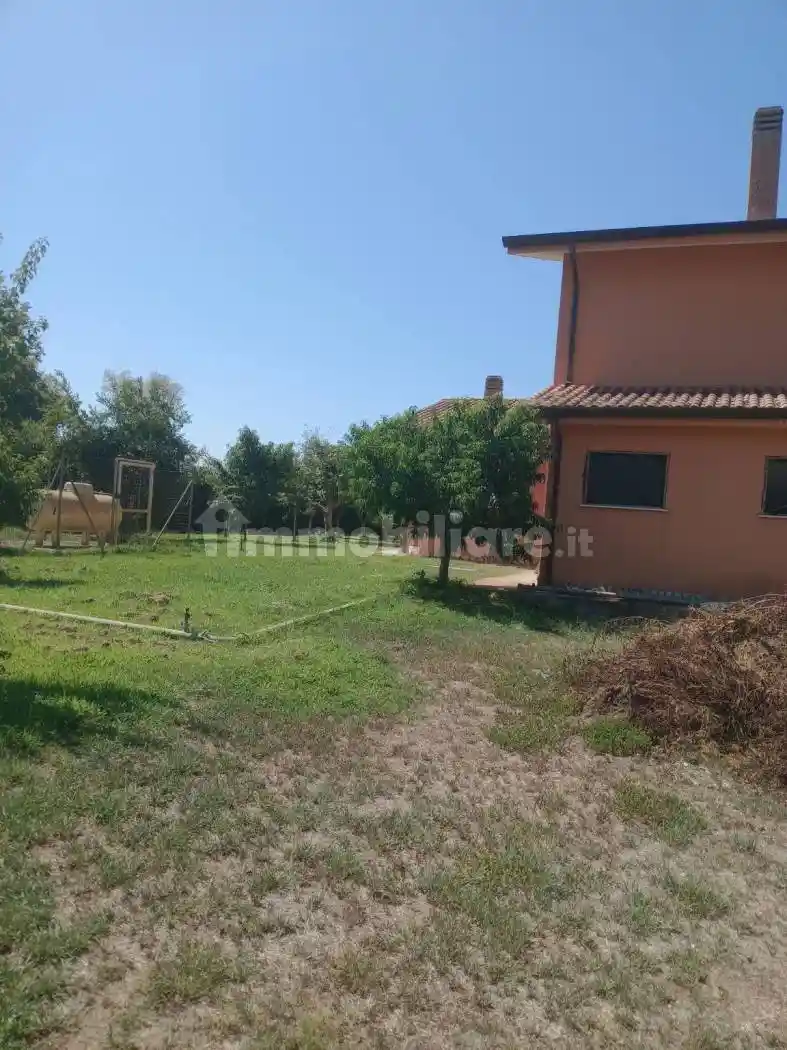 Villa in vendita a Sabaudia