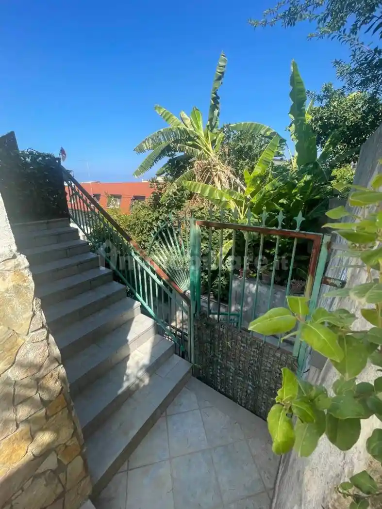 Quadrilocale via dei Dori 8, Centro, Paola - foto 2