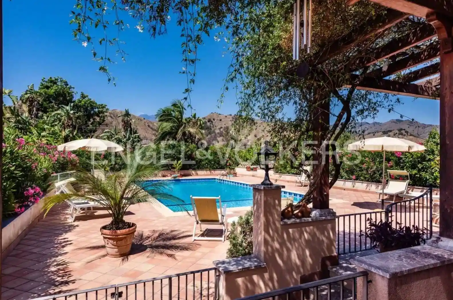 Villa in vendita a Taormina