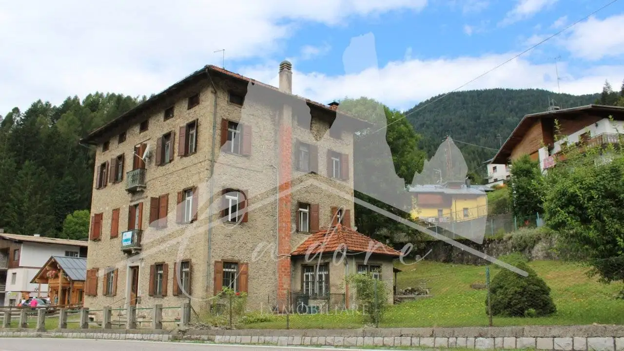 Terratetto unifamiliare via dell'Occhiale 28, Centro, Domegge di Cadore - foto 3