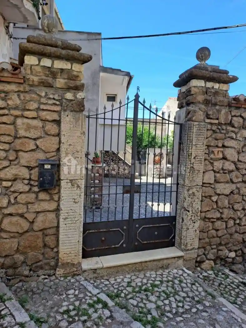 Appartamento in vendita a Cori