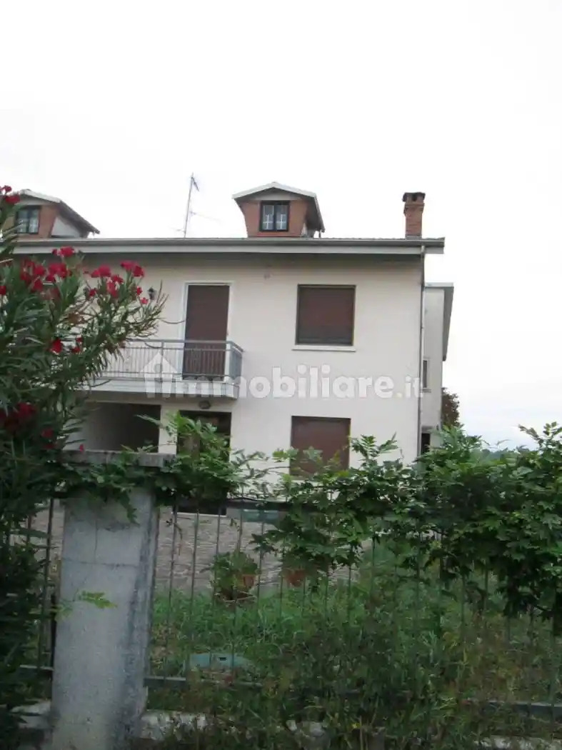 Villa in vendita a Poggio Rusco